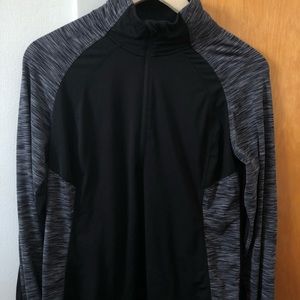 Thin pull over sweater